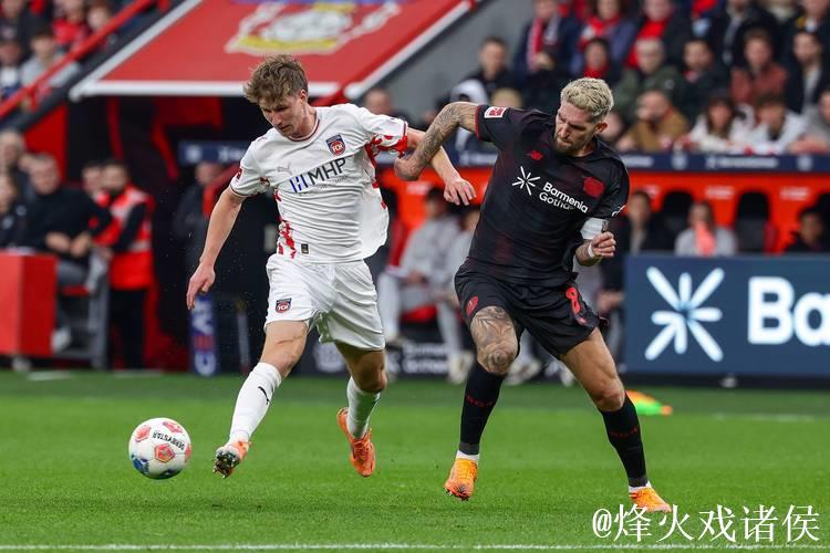 半场:勒沃库森0-0科隆,瓦尔德施密德失良机 半场:勒沃库森0-0科隆,瓦尔德施密德失良机