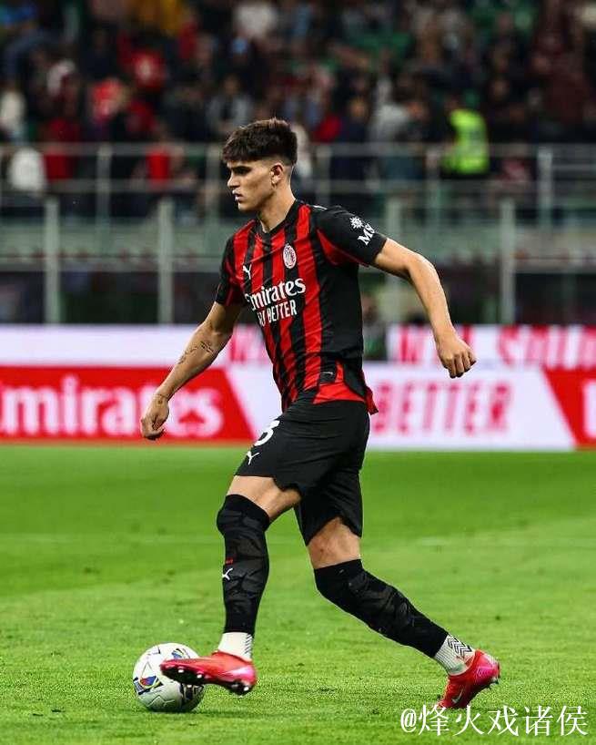自2012年的沙拉维以来，巴尔泰萨吉是米兰意甲双响最年轻球员